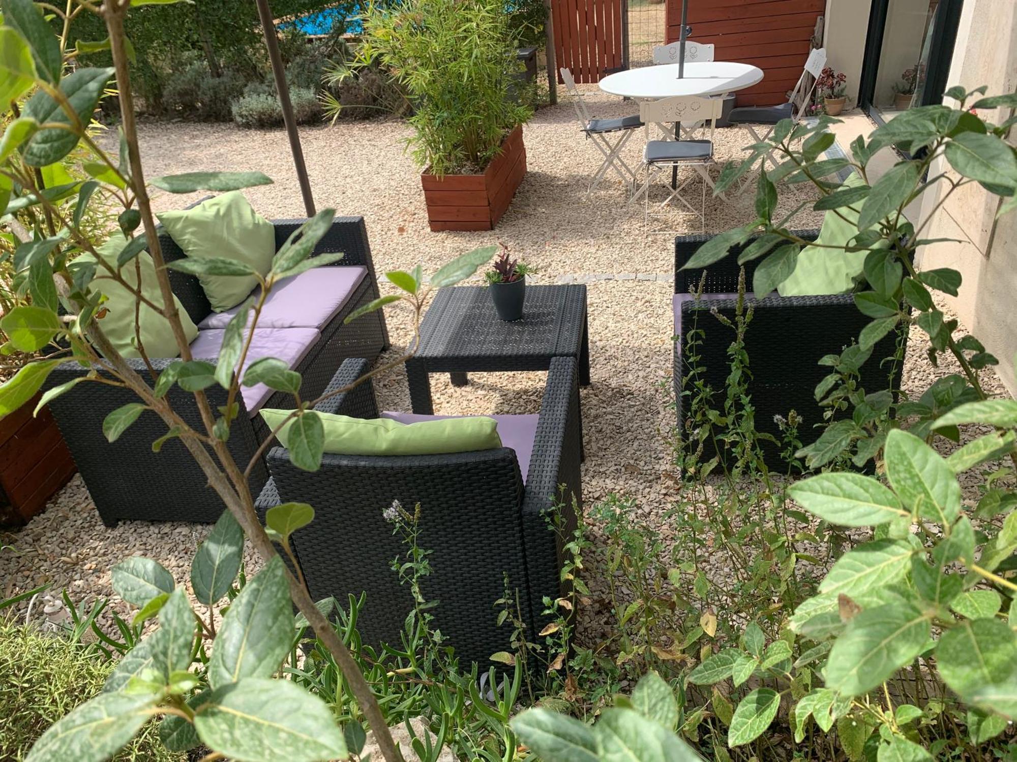 Maison D'Hotes Les Jardinettes En Luberon Villelaure ภายนอก รูปภาพ